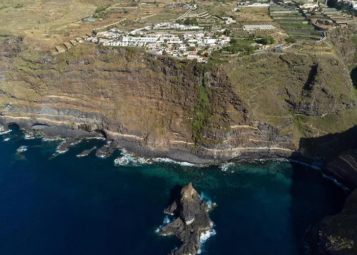 Home2book Amazing La Palmita